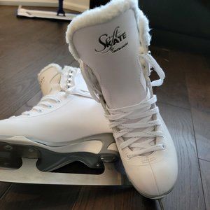 Women's Figure Skates - Size 5